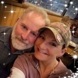 Meet your Posher, Lara